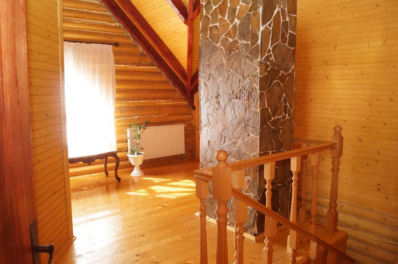 Норіс Hotell Migovo Exteriör bild